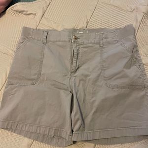 Mid length shorts